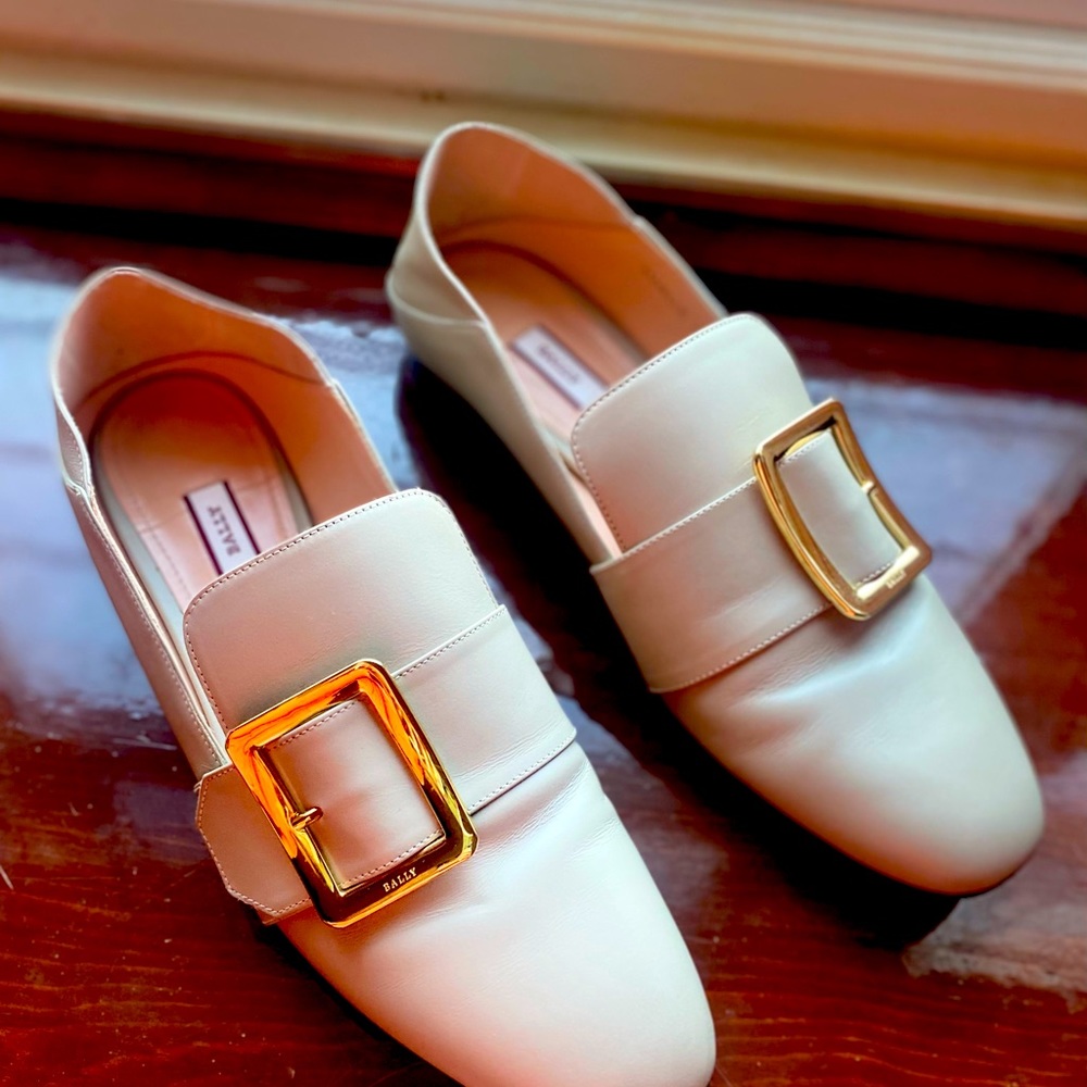 Bally ladies shoes beige good condition-l